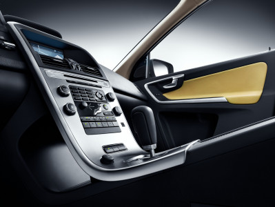 Decorative panel, center console, Volvo XC60